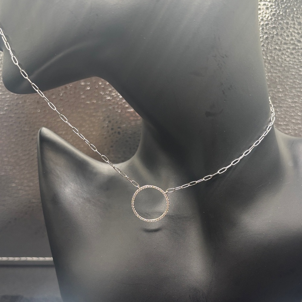 Elegant Sterling Silver Circle Of Love Pendant Necklace